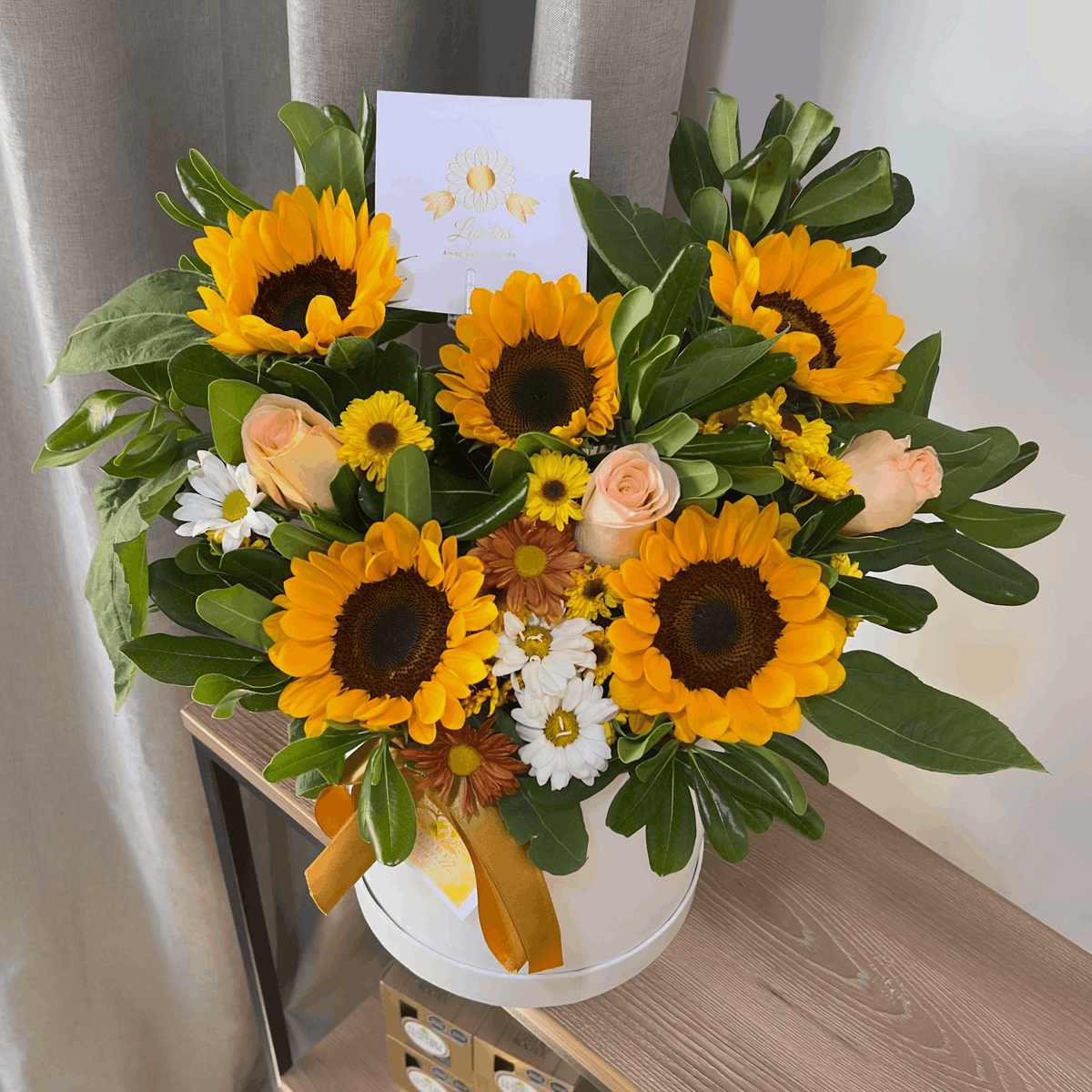 Box de Girasoles y Rosas