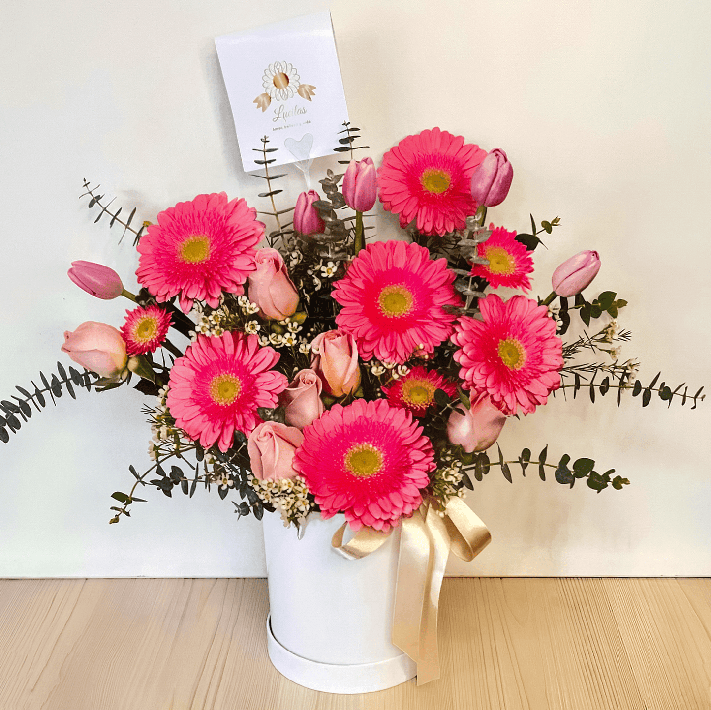 Box Gerberas, Tulipanes y Rosas