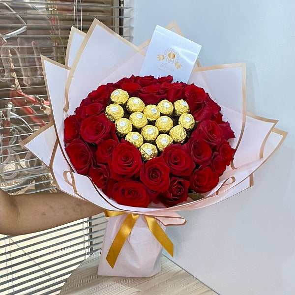 Ramo de Rosas con Chocolates